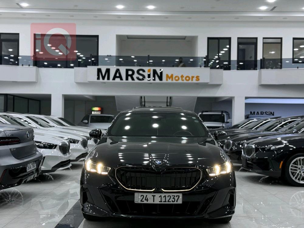 بی ئێم دەبڵیو سیریەس 5